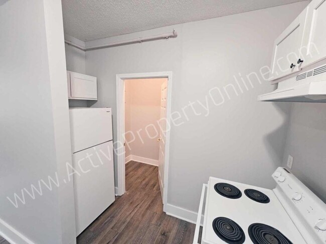 Building Photo - 1873 Hardeman Ave