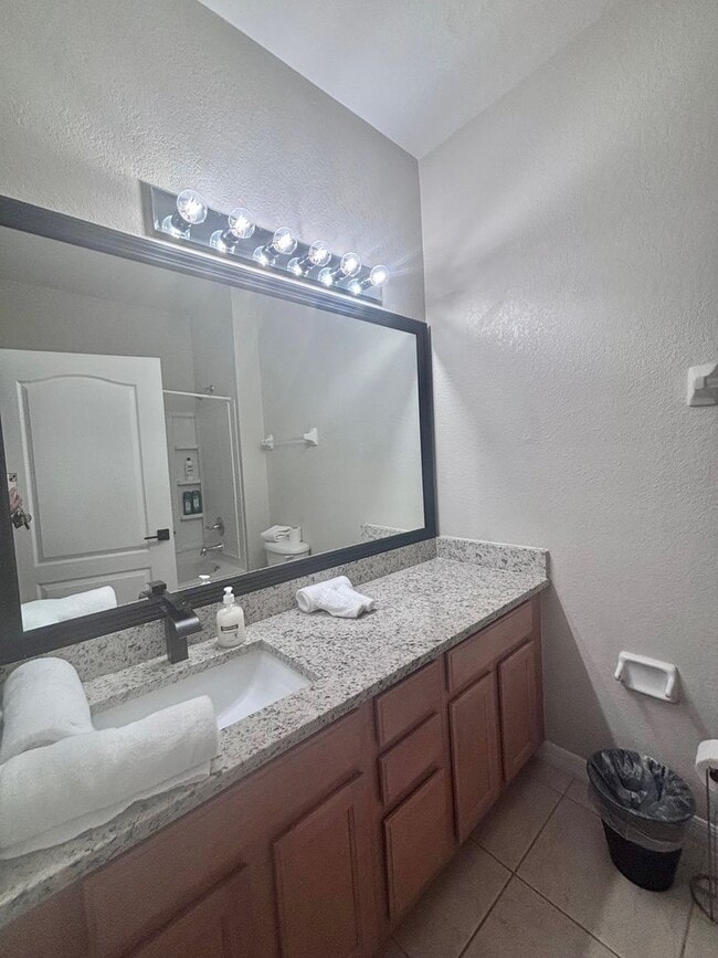 Building Photo - Resort Community Home