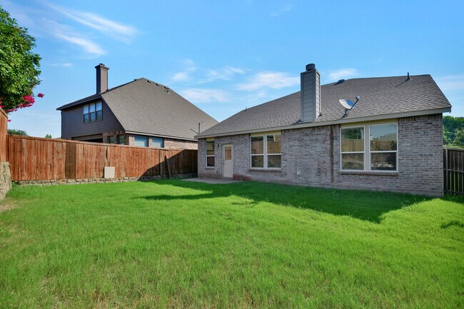 Building Photo - 3013 Whispering Pine Blvd