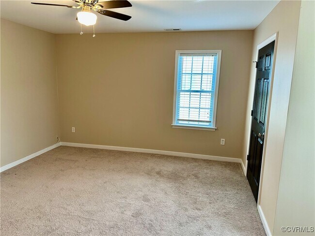 Building Photo - 2905 Meadowview Blvd
