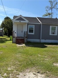 Building Photo - 602 Wilson Ave