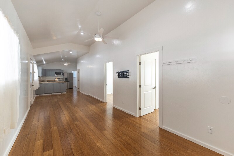 Building Photo - 534 Kaikoo St
