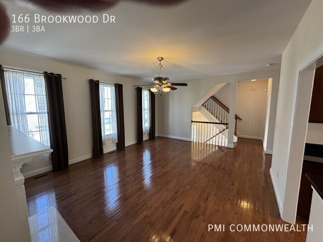 Building Photo - 166 Brookwood Dr