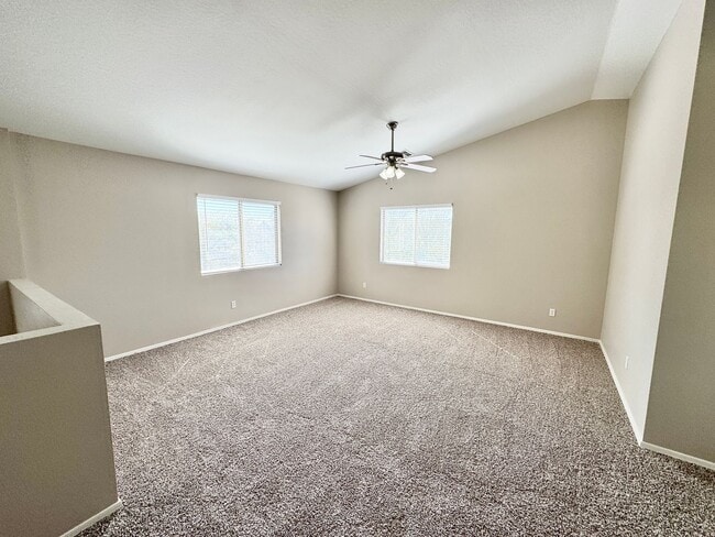 Building Photo - Remodeled 5 Bedroom/3 Bath Home. Upgraded Flooring & Kitchen!