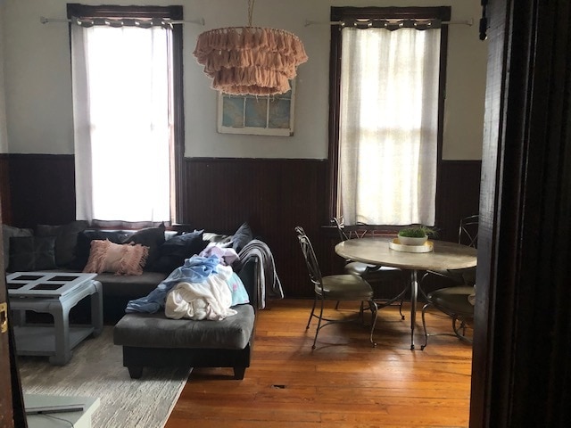 Living Room Pic #3 - 46 Montagu St