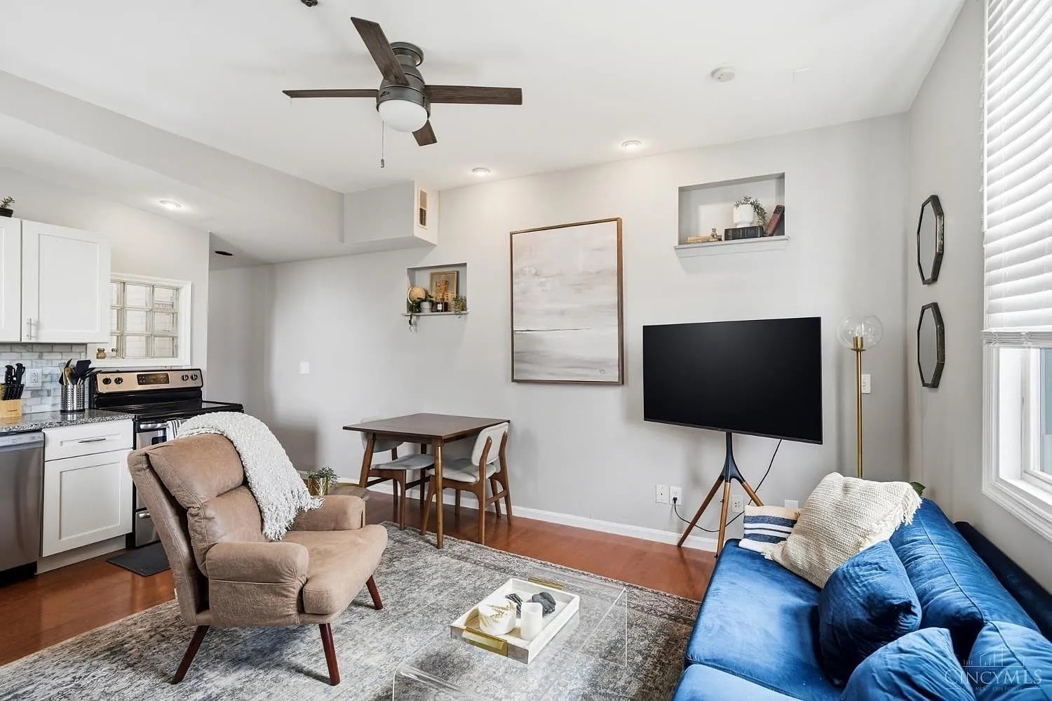 Building Photo - 535 Klotter Ave