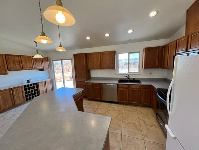 Building Photo - One Third Acre lot Three Bedroom near Spanish Springs High