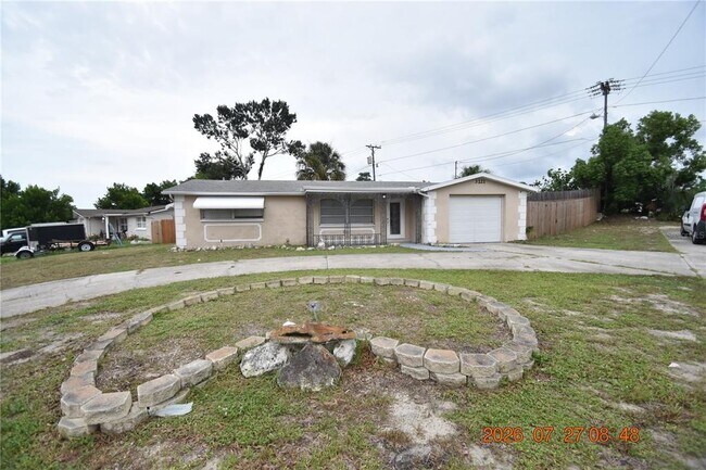 Building Photo - 3221 Topp Dr