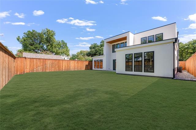 Building Photo - 3715 Park Ln
