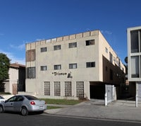 Building Photo - Trianon Apartments