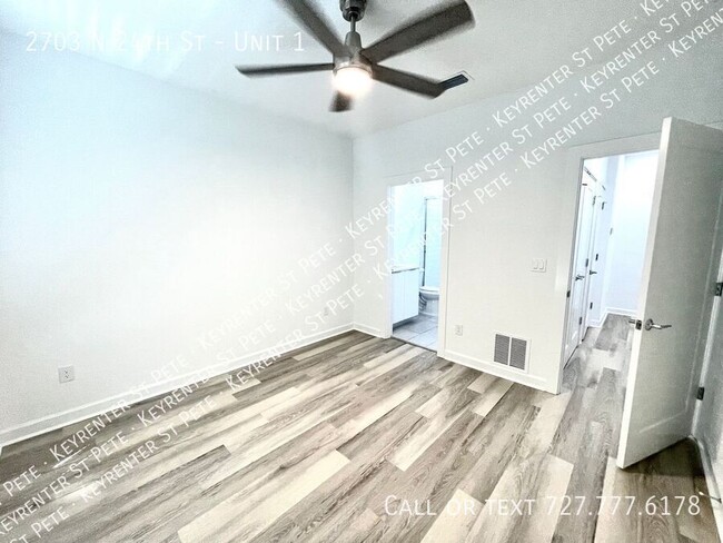 Building Photo - 3B/3BA Modern Townhouse in Ybor Area