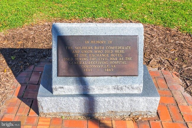 Building Photo - 11244 Blue Ridge Ct