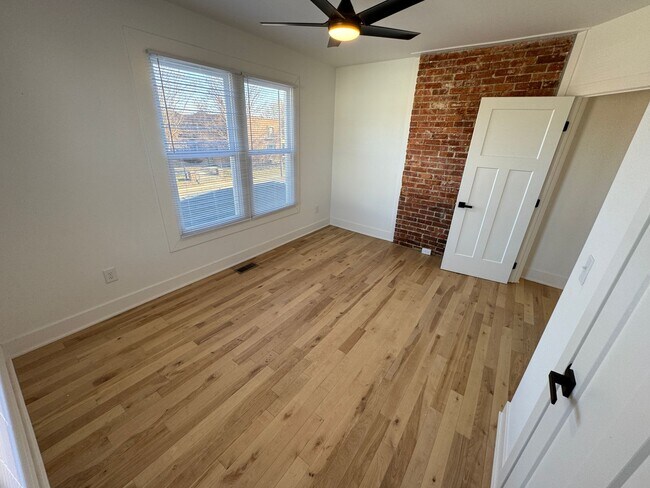 Building Photo - 2 Bedroom - Weiland Park