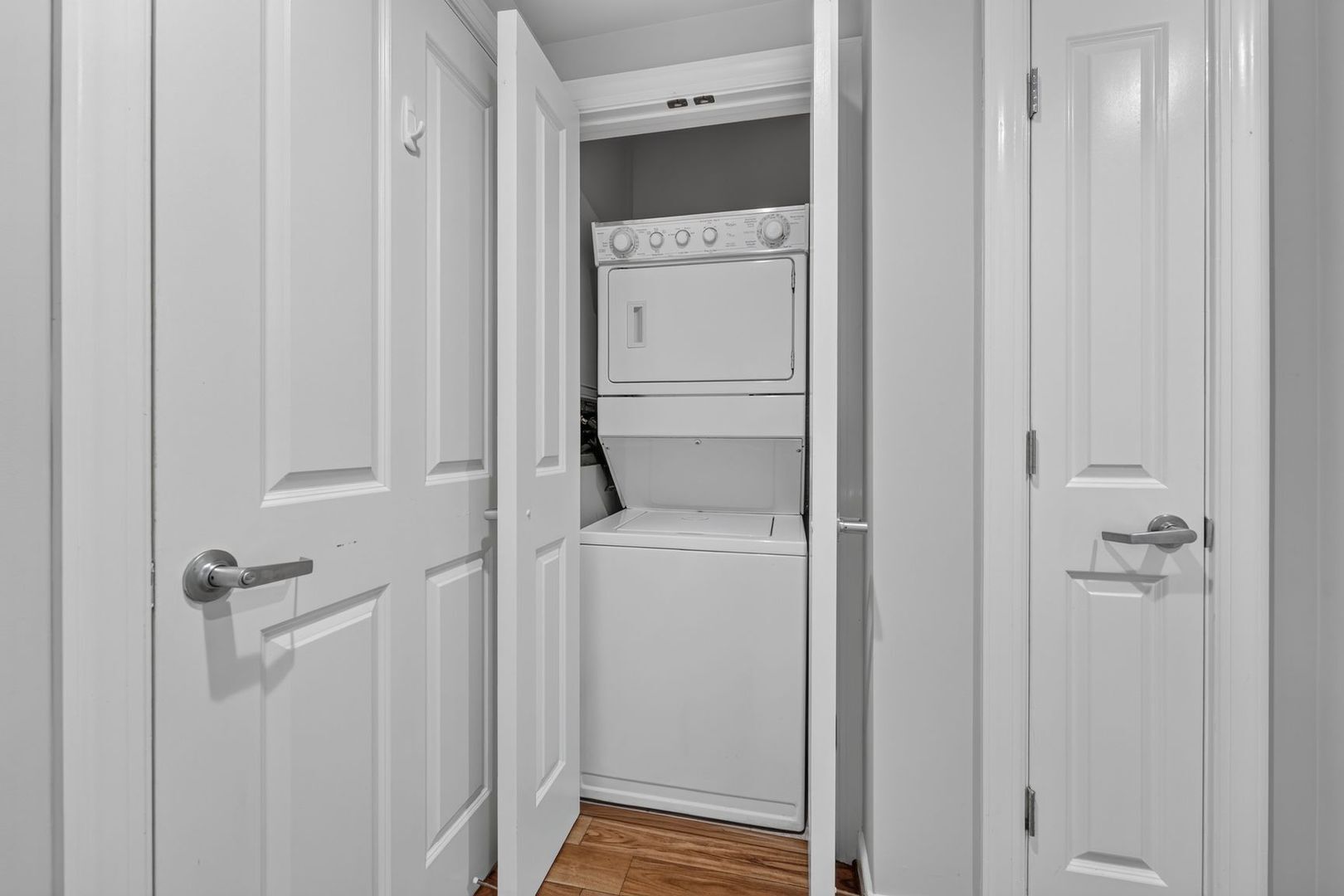 Building Photo - 777 7th St NW