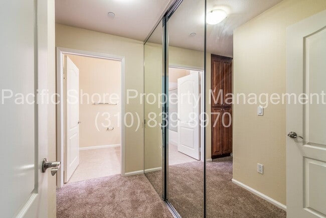 Building Photo - Elegant Westside Condo with Modern Upgrades and Private Patios