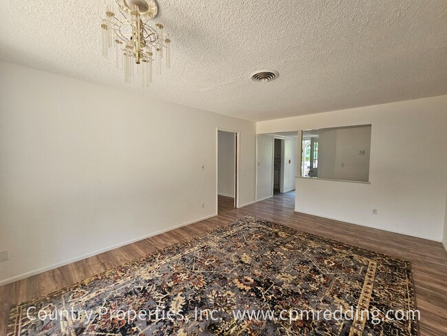 Building Photo - 3-Bedroom House on Corner Lot Available Now!