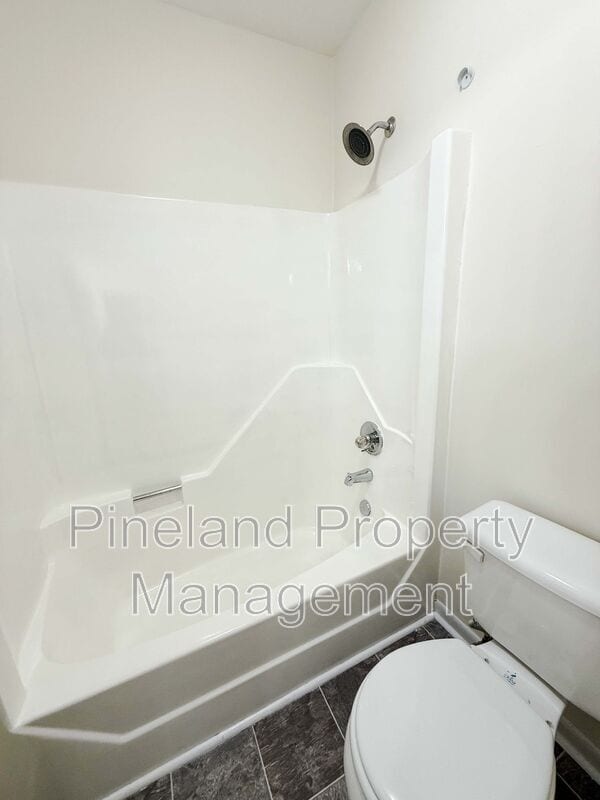 Building Photo - 518 Suffolk Ct