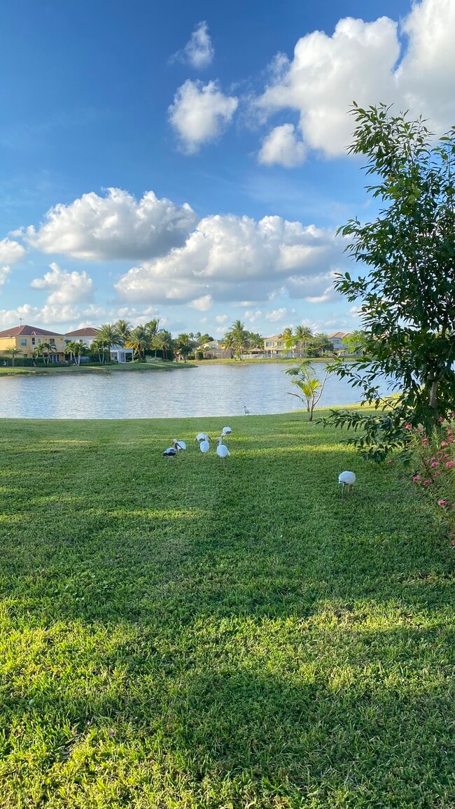 Building Photo - 9814 Shepard Pl