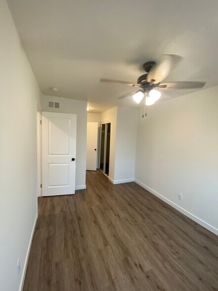 Building Photo - 3902 W 178th St