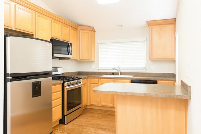 Building Photo - 3159 Saganashkee Ln