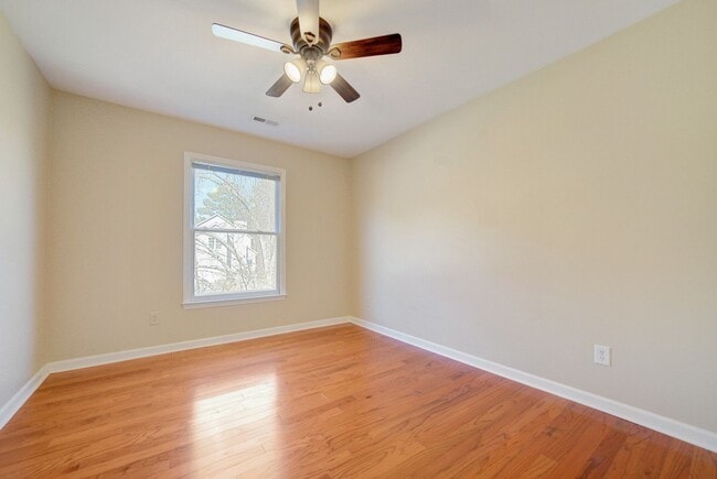 Building Photo - Bright + Spacious 4 Bedroom Home w/ Walkout Basement in Chestnut Bluffs of Woodcroft!