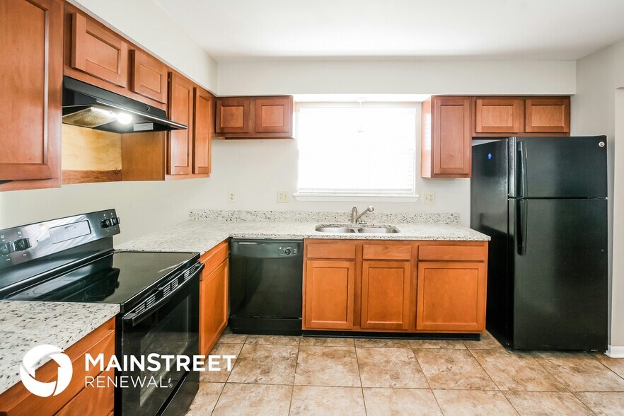 Building Photo - 10307 Kiowa Dr
