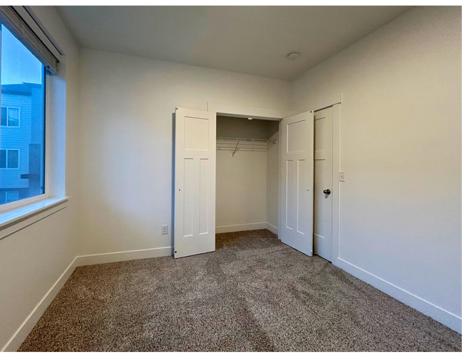 Building Photo - 3375 W 2010 N