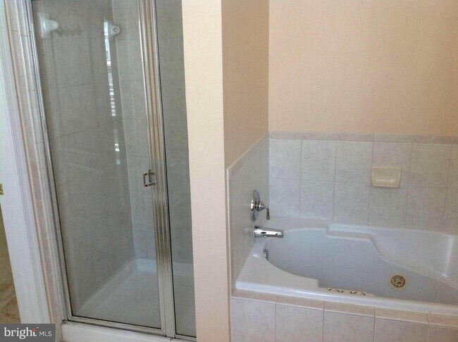 Building Photo - 11592 Cavalier Landing Ct