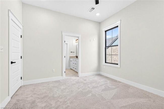 Building Photo - 6811 Fir St