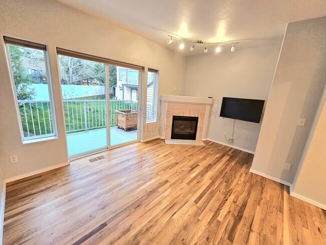 Building Photo - 13990 SW Scholls Ferry Rd