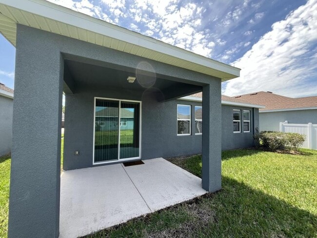 Building Photo - 12119 Ledbury Commons Dr
