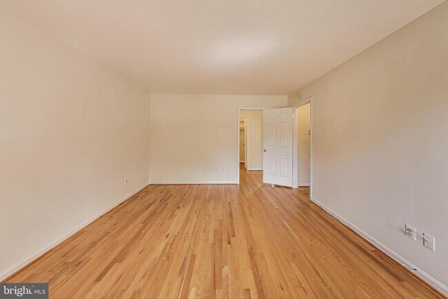 Building Photo - 10323 Snowpine Way
