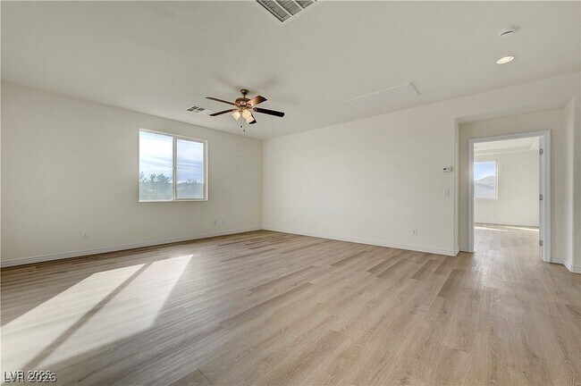 Building Photo - 7931 Campers Village Ave