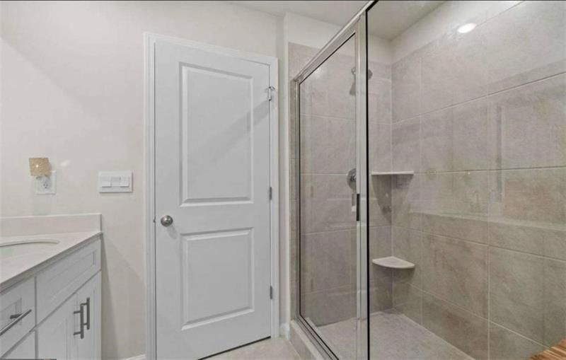 Building Photo - 258 Timberland Ave