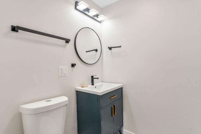 Building Photo - 1707 N Harding Ave