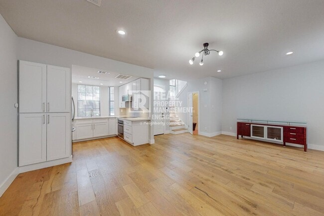 Building Photo - 4307 Gilbert Ave