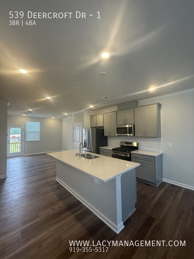 Building Photo - 539 Deercroft Dr