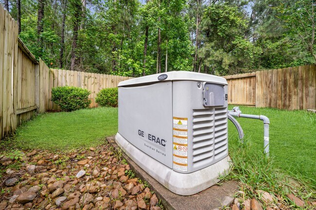 Building Photo - 36 Ledgestone Pl