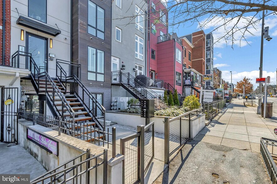Building Photo - 3527 14th St NW