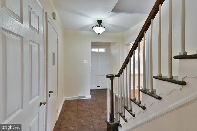 Building Photo - 8106 Cadwalader Ave