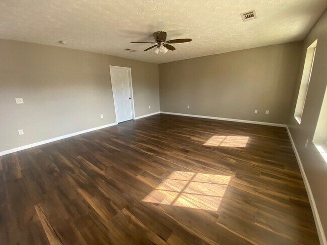 Building Photo - Now Leasing - 3 bedroom 2 bath White Pine, TN