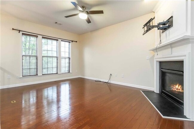 Building Photo - 2243 Millhaven St SE