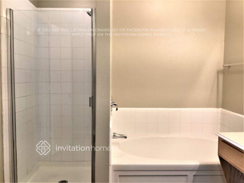 Building Photo - 2632 Bishop Allen Ln