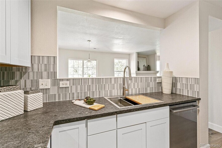 Building Photo - 7925 S Kittredge St