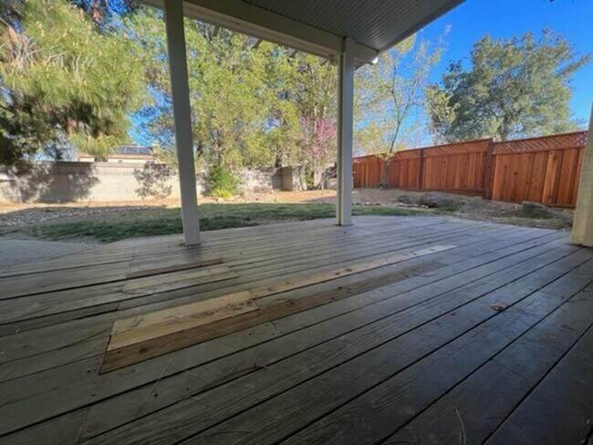 Building Photo - Charming 3 Bedroom 2 Bath with Large Backyard on Corner lot