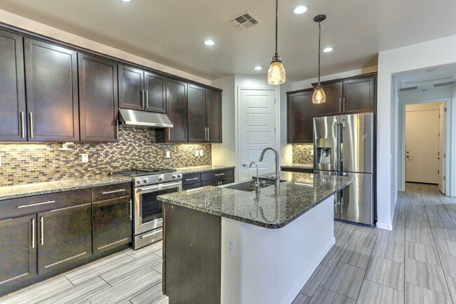 Building Photo - Northern Rancho Sahuarita