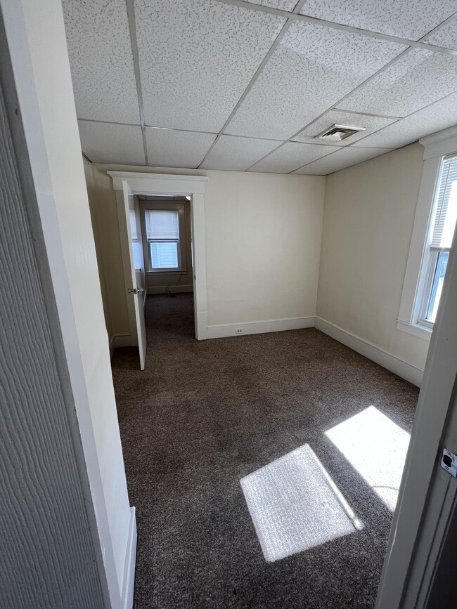 Bedroom/Office Space - 357 Lake Ave