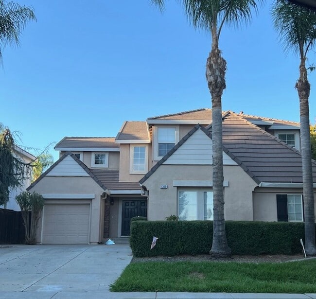 Primary Photo - BEAUTIFUL TRACY HOME