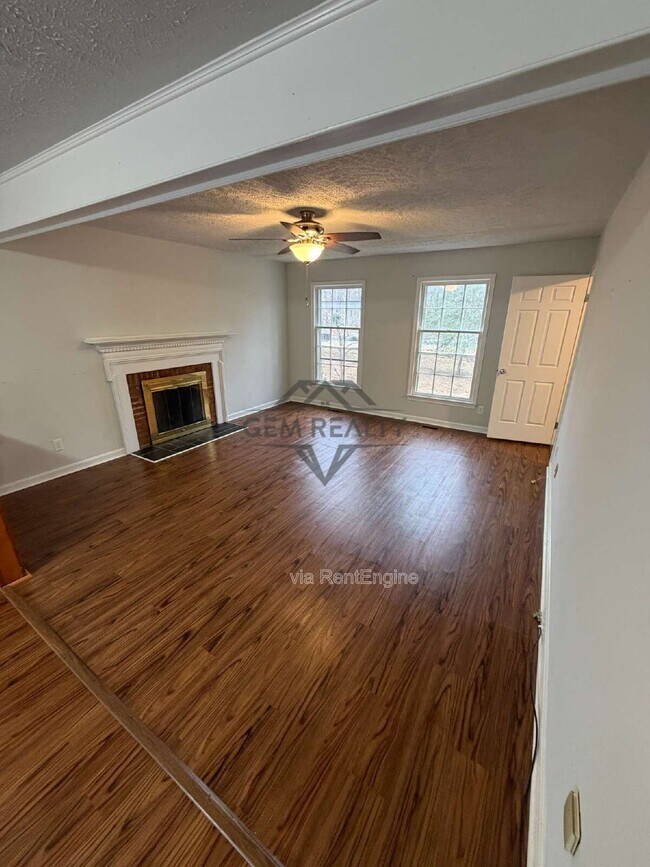 Building Photo - 4 Bryant St