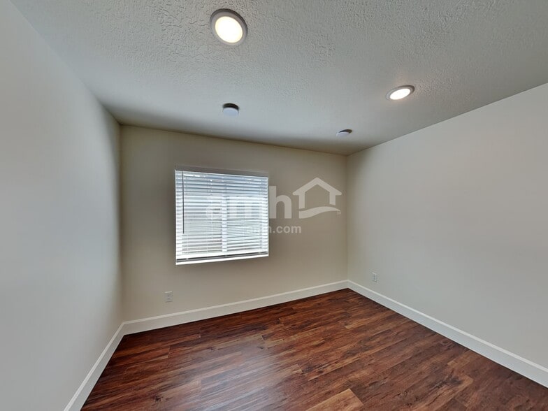 Building Photo - 6064 W Copper Hawk Dr